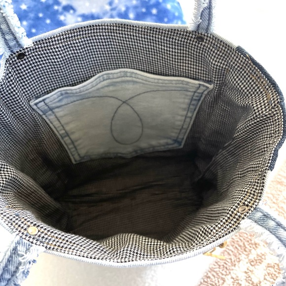 Denim Patchwork & Sachiko hand embroidery, Shoulder Bag - Upcycled Jeans - Picture 8 of 12